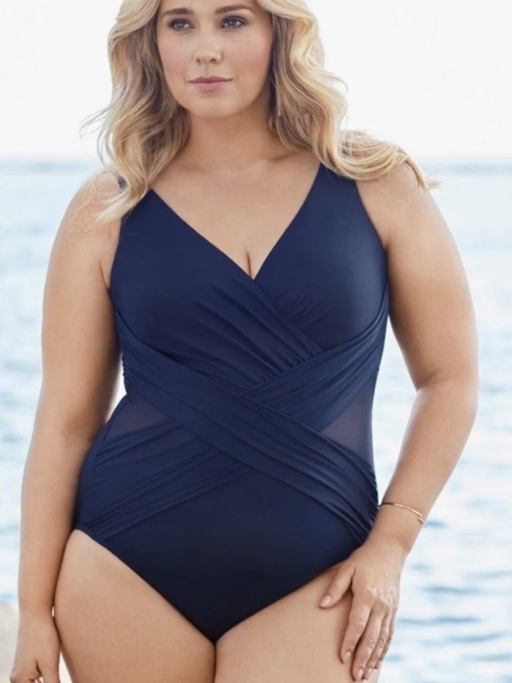 Miraclesuit Womens Plus Size Razzle Dazzle Tankini Swim Top Nova Blue Green 22W